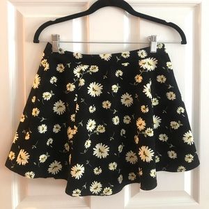 Daisy skater skirt